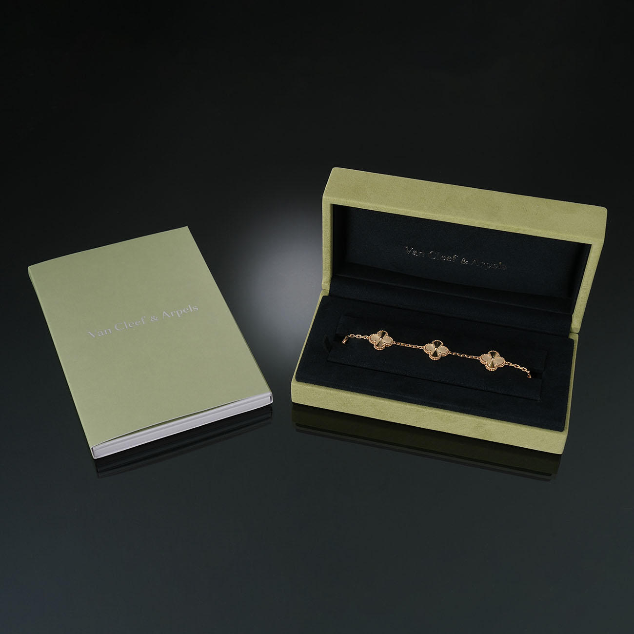 VAN CLEEF & ARPELS(USED)반클리프 빈티지 알함브라 기요세 브레이슬릿